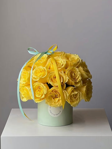Hat Box Roses lover