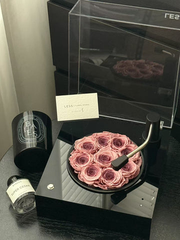 Preserved Flowers - 9 Roses Bluetooth Speaker