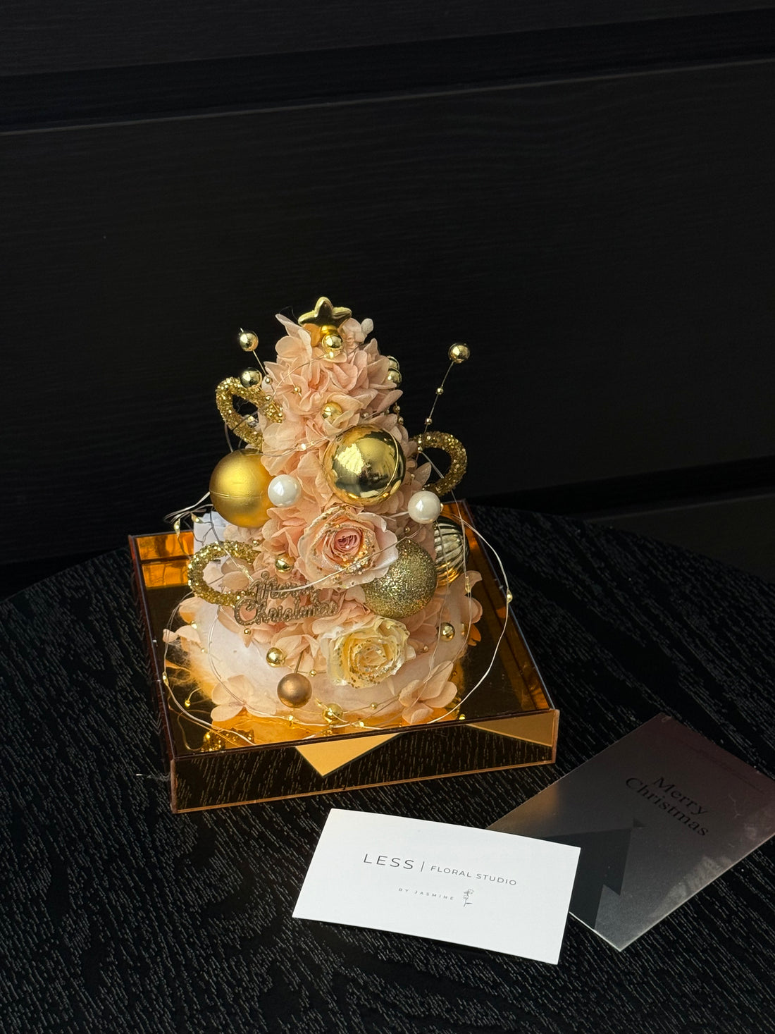 Preserved Flowers - Golden Christmas Tree