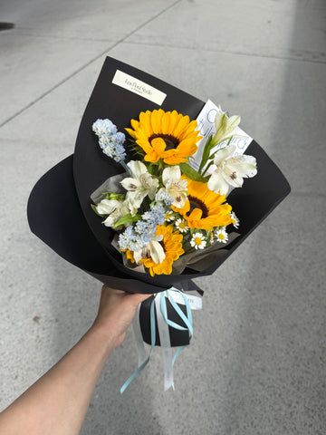 Florist Choice Noir Sun